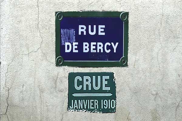 repere-de-crue overstroming mark paris bercy